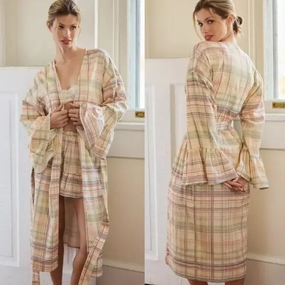 Anthropologie Ruffled-Long-Sleeve Flannel Robe - Large - Picture 1 of 4